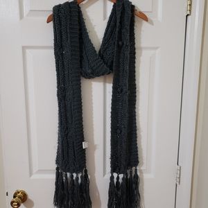 Moön Knitted Scarf